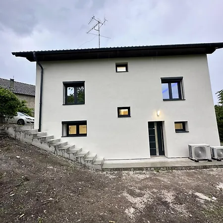 Villa For Travelers Looking For A *